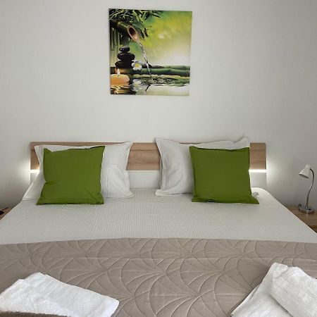 Relaxing Bucharest Airport Residences & Therme-Self Check-In Otopeni Dış mekan fotoğraf