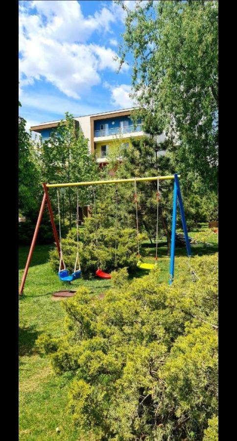 Relaxing Bucharest Airport Residences & Therme-Self Check-In Otopeni Dış mekan fotoğraf